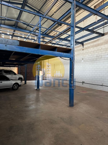 Prédio Inteiro para alugar, 264m² - Foto 2